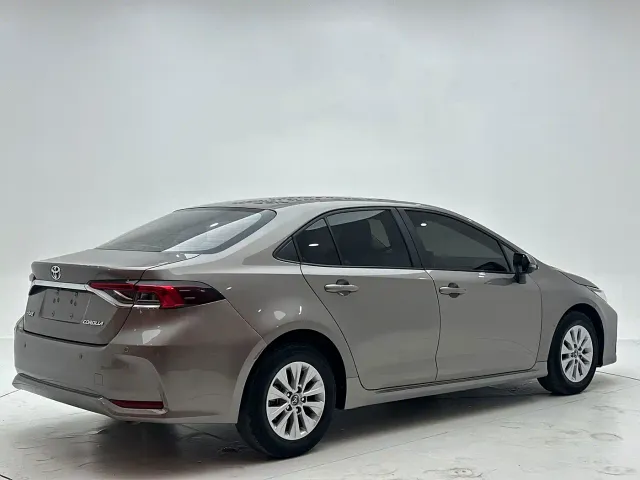 Toyota Corolla — Фото автомобиля 6