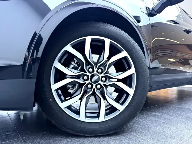 Cadillac XT5 — Фото автомобиля 11