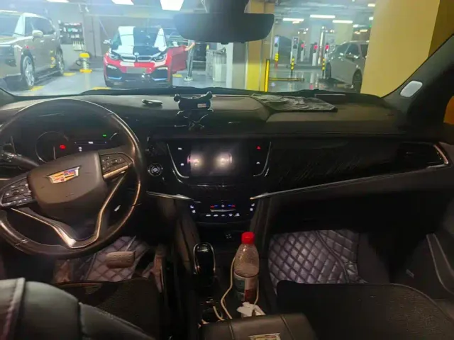 Cadillac XT6 — Фото автомобиля 7