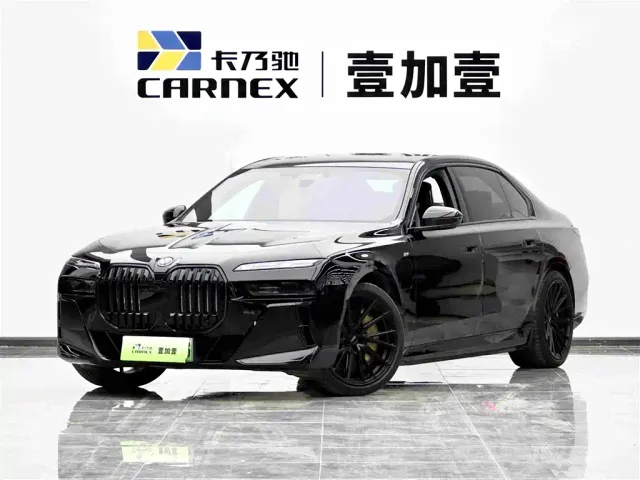 Фотография автомобиля — BMW i7