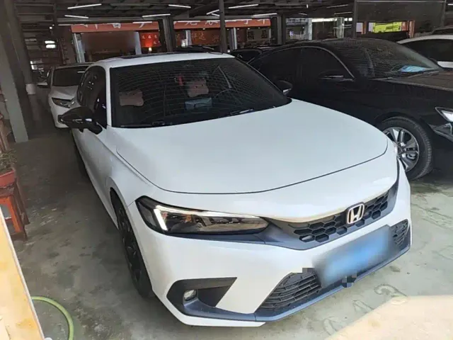 Honda Civic — Фото автомобиля 3
