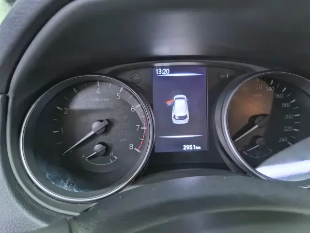 Nissan X-Trail — Фото автомобиля 10