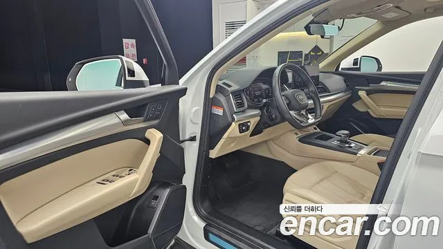 Audi Q5 40 TDI quattro Sportback — Фото автомобиля 4