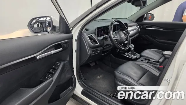 Kia Seltos — Фото автомобиля 10