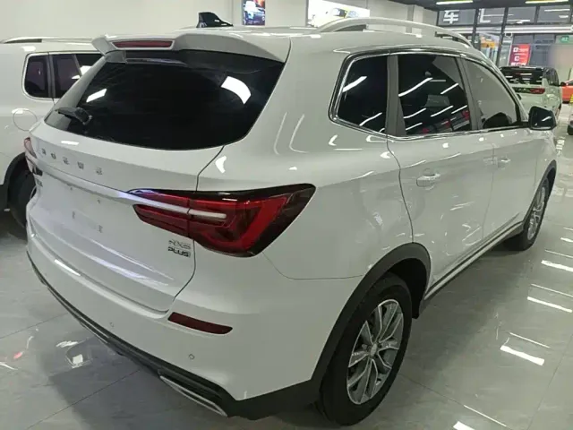 Roewe RX5 — Фото автомобиля 6
