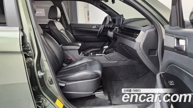 KG_Mobility_Ssangyong Rexton Новый Rexton Sport Khan Дизель 2.2 4WD — Фото автомобиля 24