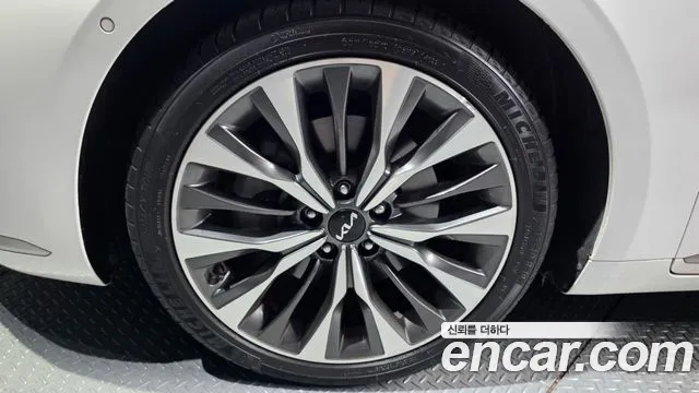 Kia K8 2.5 Бензин 2WD — Фото автомобиля 4