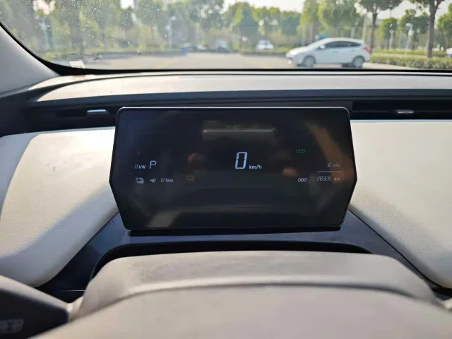 Chery eQ1 — Фото автомобиля 15
