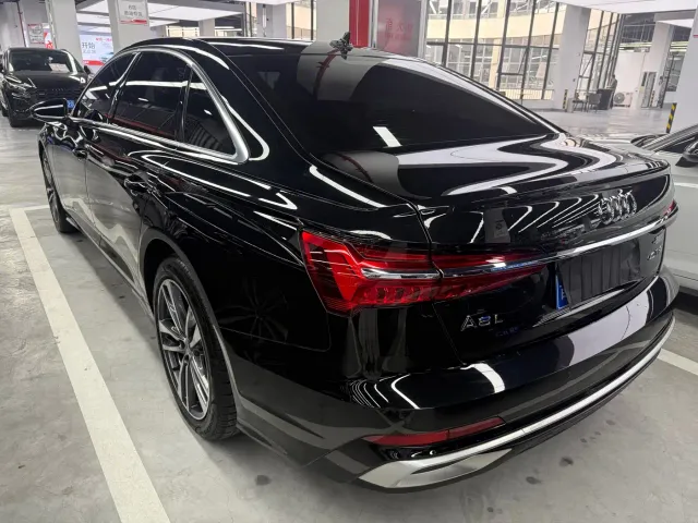 Audi A6L — Фото автомобиля 23
