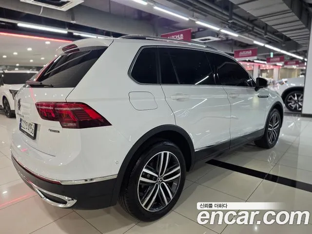 Volkswagen Tiguan — Фото автомобиля 6
