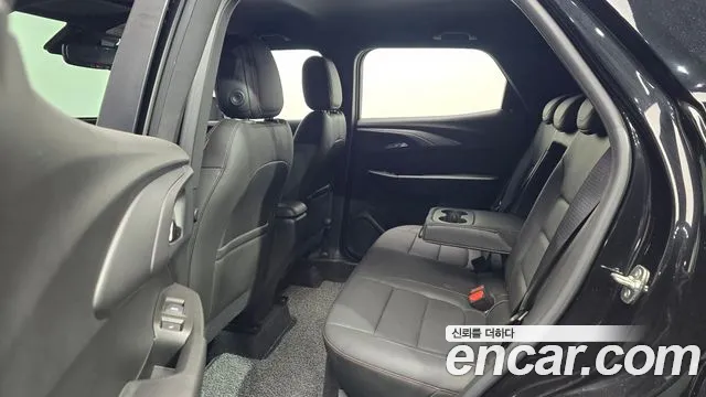 Chevrolet Trailblazer — Фото автомобиля 12
