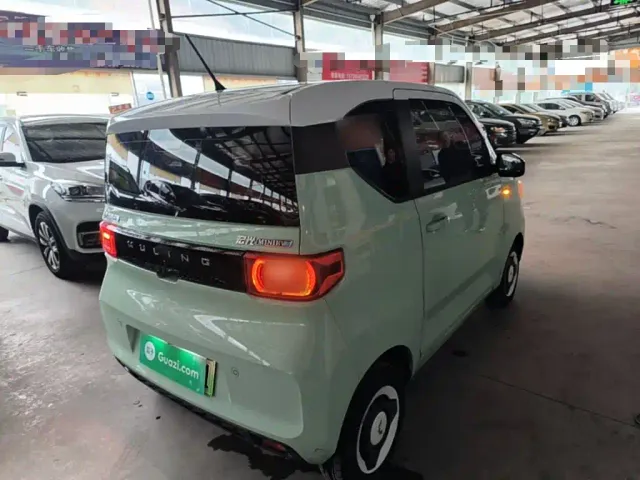 Wuling Hongguang Mini EV — Фото автомобиля 6