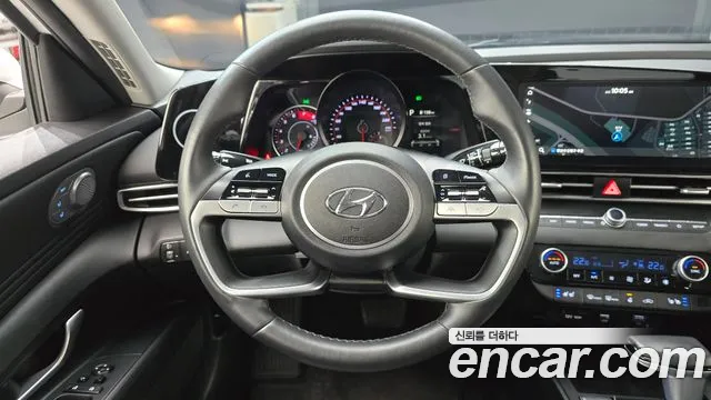 Hyundai AVANTE Avante (CN7) — Фото автомобиля 9
