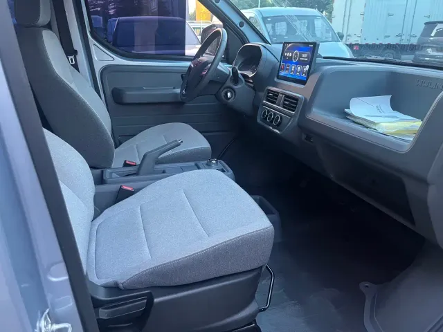 Wuling Yangguang — Фото автомобиля 9