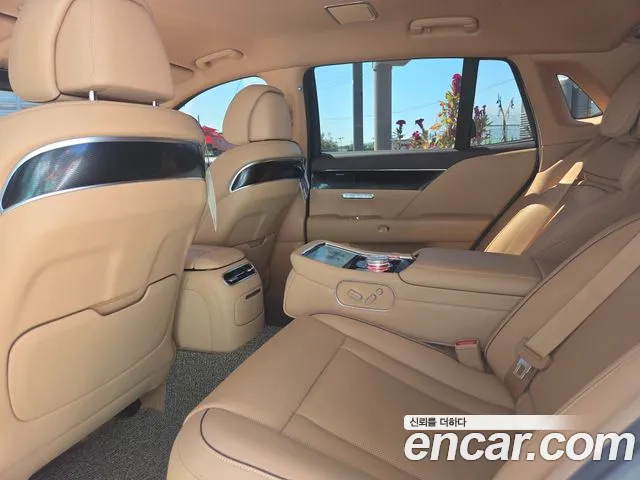 Genesis G90 — Фото автомобиля 16