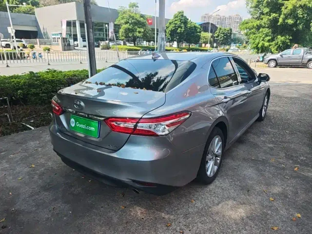 Toyota Camry — Фото автомобиля 6
