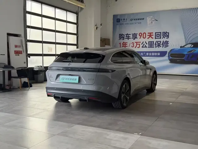 Nio ET5 Touring — Фото автомобиля 9