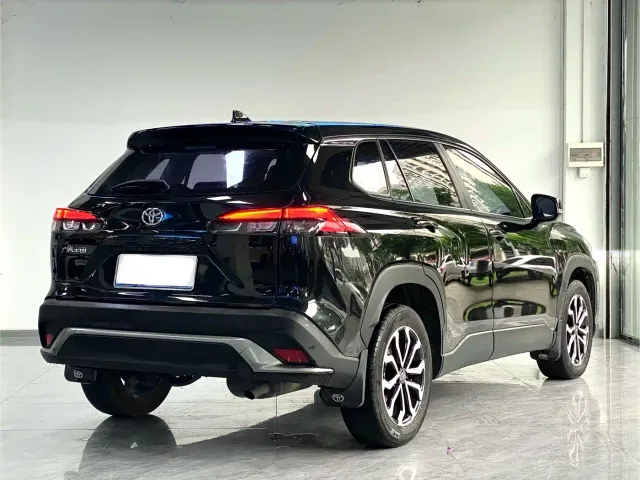 Toyota Frontlander — Фото автомобиля 5