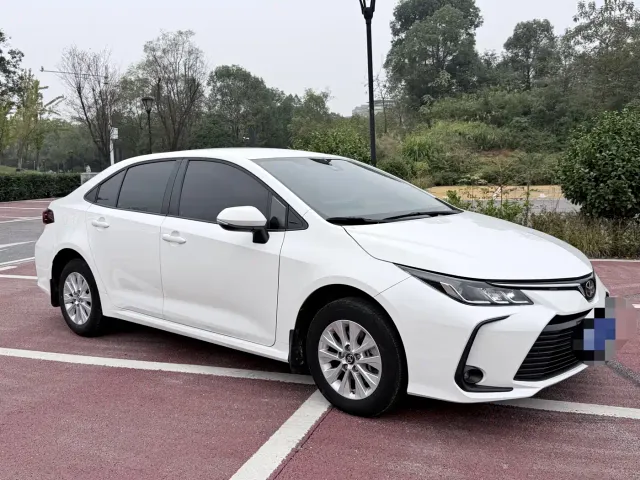 Toyota Corolla — Фото автомобиля 3