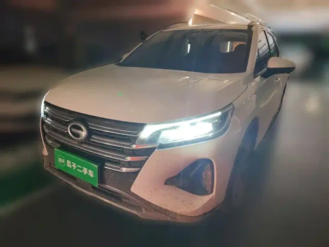 Фотография автомобиля — GAC Trumpchi GS4
