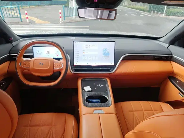 Dongfeng eπ 008 — Фото автомобиля 5