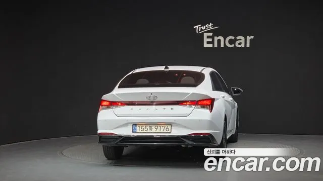 Hyundai AVANTE Avante (CN7) — Фото автомобиля 4