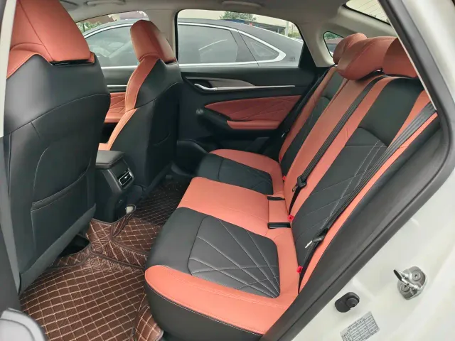 Changan Eado — Фото автомобиля 11