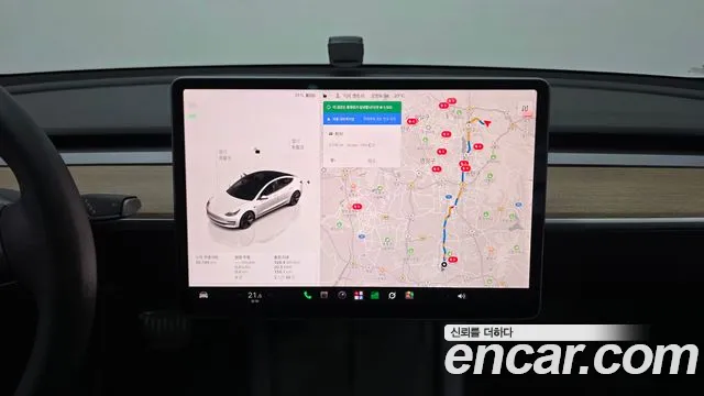 Tesla Model 3 — Фото автомобиля 13