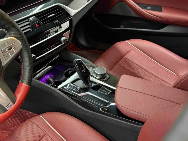 BMW 5 Series — Фото автомобиля 13