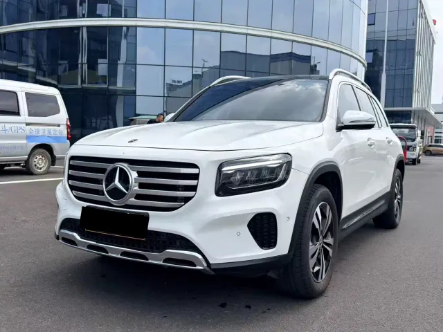 Фотография автомобиля — Mercedes-Benz GLB-Class