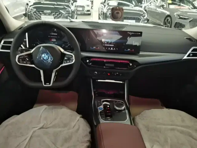 BMW i3 — Фото автомобиля 9