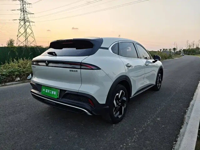 Baojun Yunhai — Фото автомобиля 6
