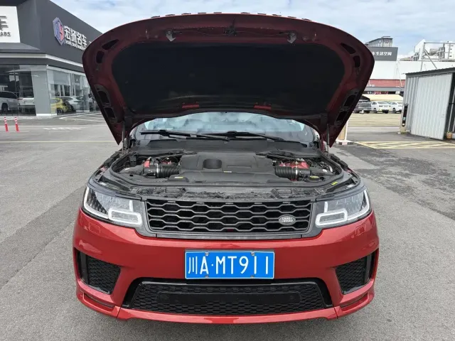 Land Rover Range Rover Sport — Фото автомобиля 15