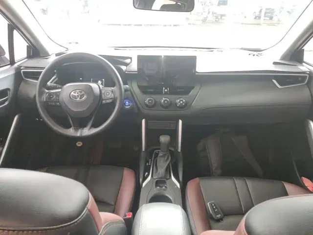 Toyota Corolla Cross — Фото автомобиля 9