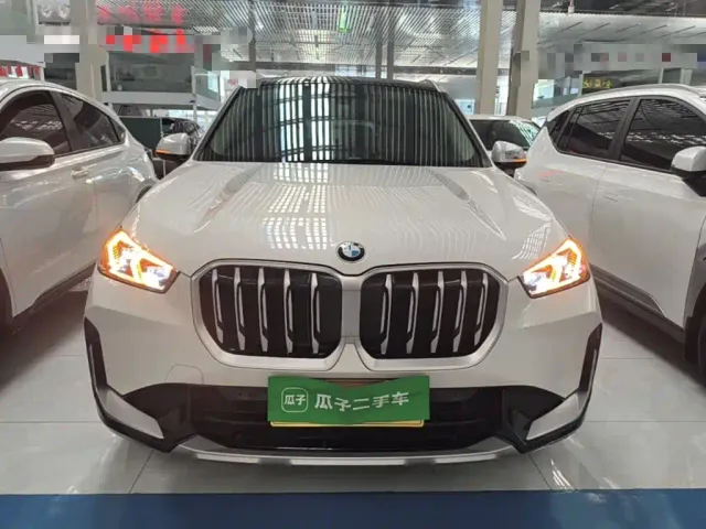 BMW X1 — Фото автомобиля 2