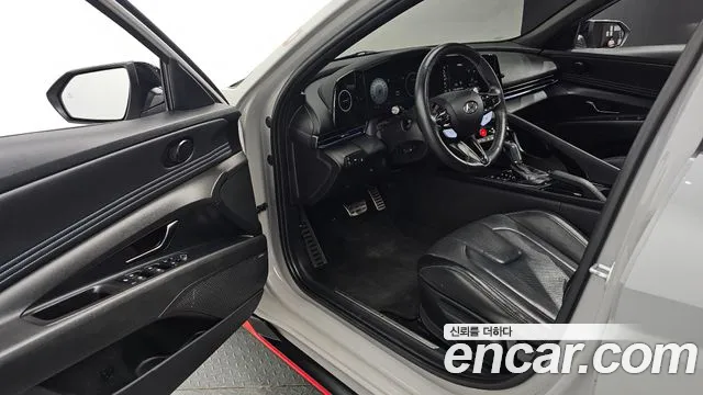 Hyundai Avante CN7 — Фото автомобиля 11