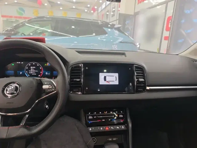 Skoda Karoq — Фото автомобиля 9