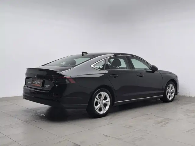 Honda Accord — Фото автомобиля 2