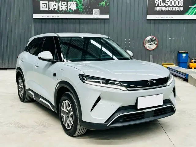 BYD Yuan UP — Фото автомобиля 3