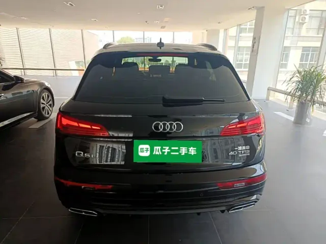 Audi Q5L — Фото автомобиля 3