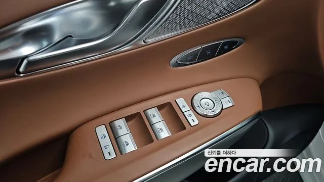 Genesis GV70 2.5T Бензин AWD — Фото автомобиля 14