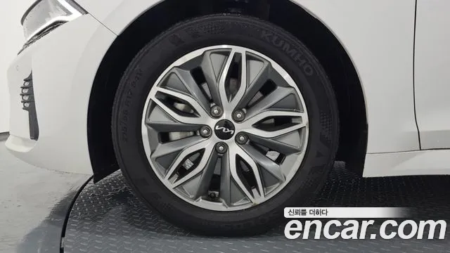 Kia K5 Prestige — Фото автомобиля 5