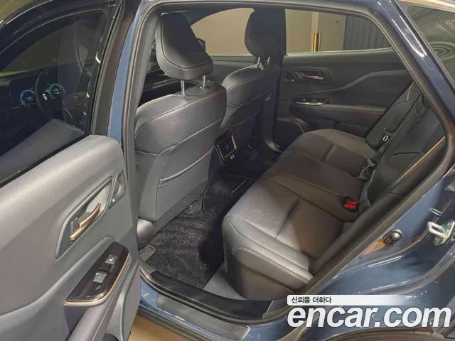 Toyota Crown — Фото автомобиля 11