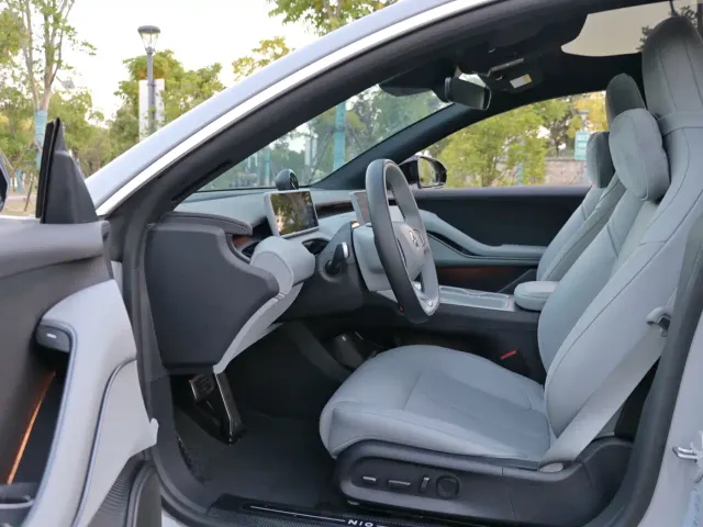Nio ET5 Touring — Фото автомобиля 12