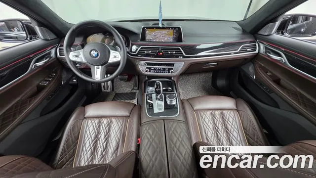 BMW 7-Series — Фото автомобиля 7