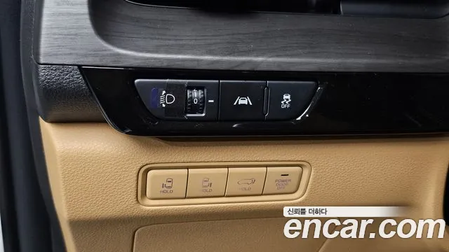 Kia Carnival Generation 4 — Фото автомобиля 28