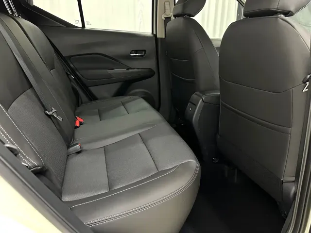 Nissan Kicks 2022 1.5L CVT XL Fashion Edition — Фото автомобиля 10