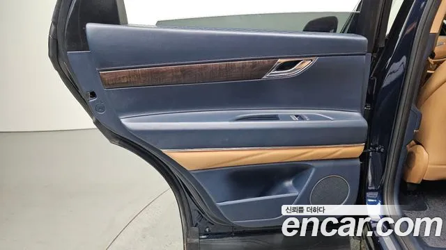 Genesis GV80 — Фото автомобиля 14