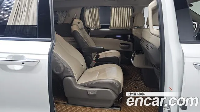 Kia Canival Carnival 4 поколение 9 мест Hi-Limousine — Фото автомобиля 12