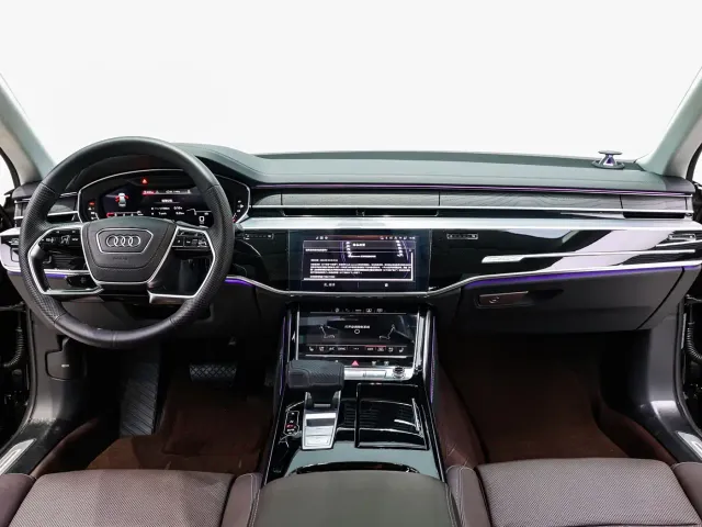 Audi A8 — Фото автомобиля 12